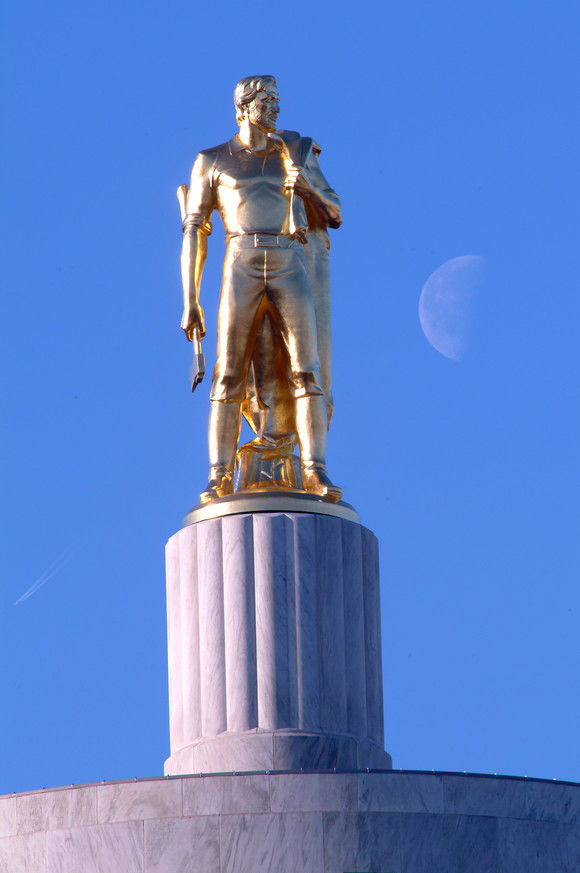 capital-3-24-03-a-013_crop.jpg